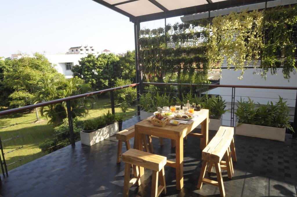 Zzziesta Chiang Mai Bed & Breakfast Exterior photo